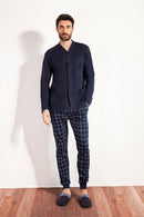 Pigiama in caldo cotone con giacca aperta