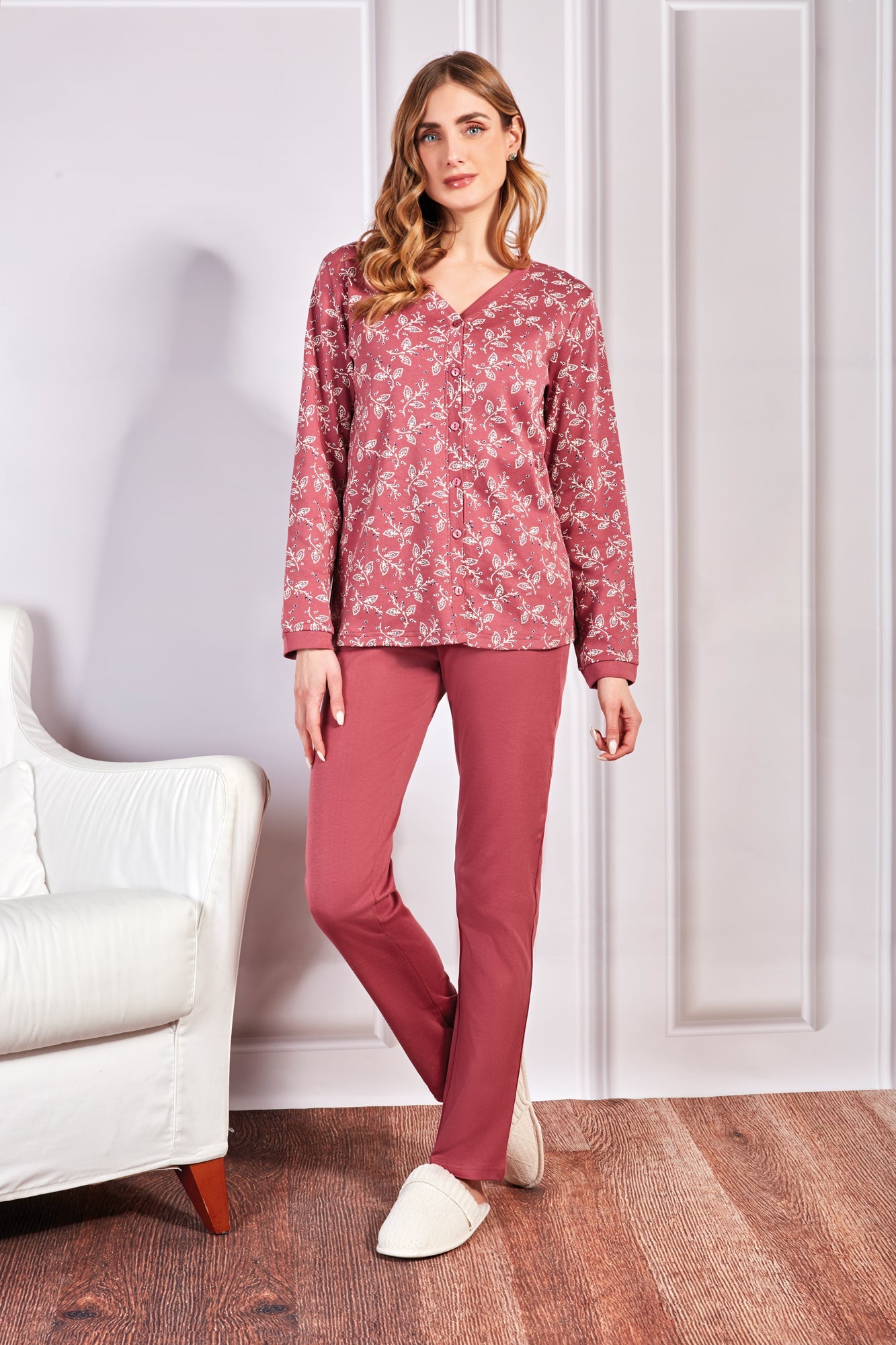 Pigiama in caldo cotone con giacca aperta